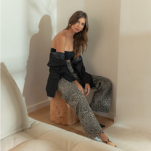 Leopard Denim - Picture 4 of 8